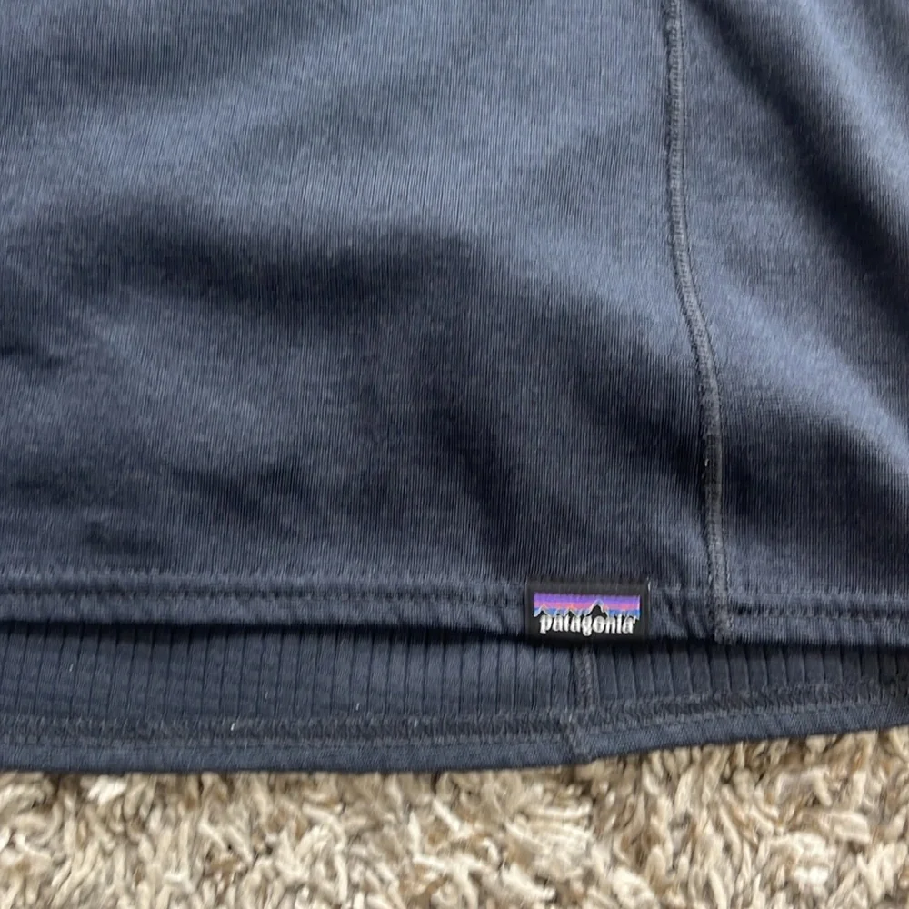 Patagonia Capilene Baselayer Zip Up Long Sleeve Top Gray size Medium - Picture 9 of 11